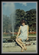 1970 : Ester pose à Paris :-)